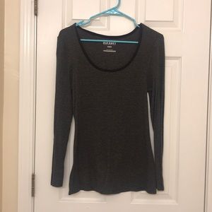 Old Navy Long Sleeve Tee Shirt
